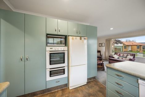 Photo of property in 14 Flemington Place, Taradale, Napier, 4112