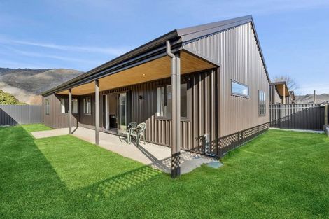 Photo of property in 9b Orient Street, Cromwell, 9310