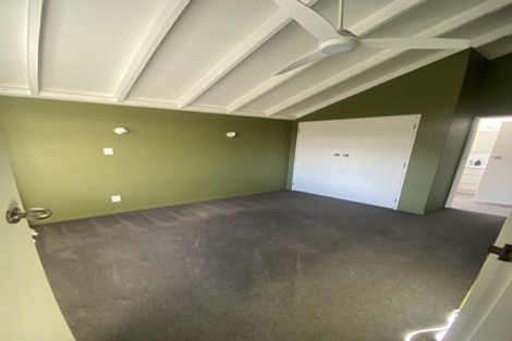 Photo of property in 2/26 Christie Crescent, Havelock North, 4130