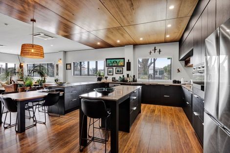 Photo of property in Headlands Opunake, 32 Fox Street, Opunake, 4616