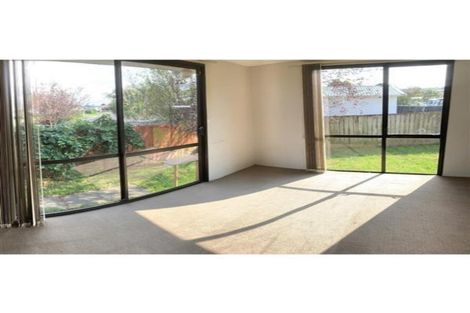 Photo of property in 2/2 Jack Farrell Place, Papakura, 2110