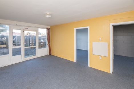 Photo of property in 2/267 Pages Road, Wainoni, Christchurch, 8061