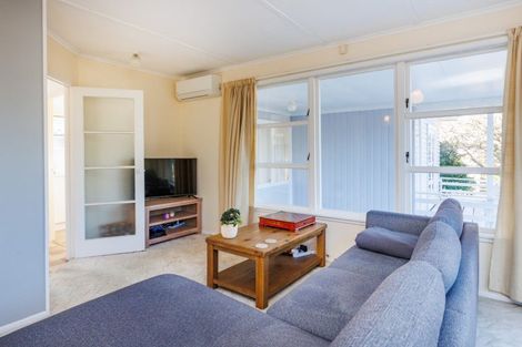 Photo of property in 2 Signal Street, Marton, 4710