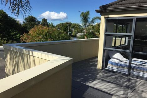 Photo of property in 40 Lyons Avenue, Murrays Bay, Auckland, 0630