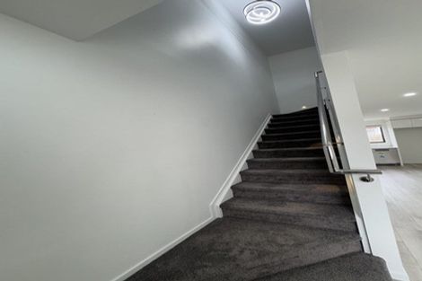 Photo of property in 2/30 Arnwood Street, Manurewa, Auckland, 2102
