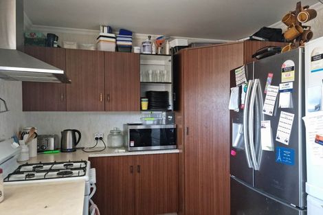 Photo of property in 2/2 Broadway, Waitara, 4320
