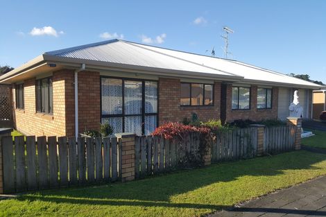 Photo of property in 2 Rata Avenue, Huntly, 3700