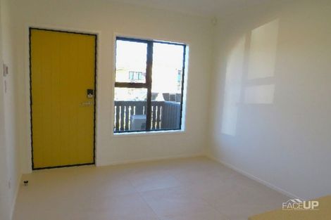 Photo of property in 18 Manarini Road, Westgate, Auckland, 0614