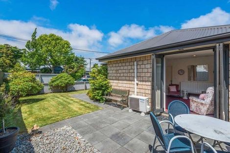 Photo of property in 65 Cleveland Street, Edgeware, Christchurch, 8013