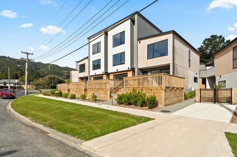 Photo of property in 6/4 Tawhai Street, Stokes Valley, Lower Hutt, 5019