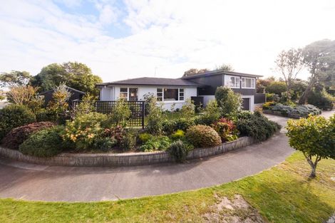 Photo of property in 33 Newcastle Street, Hokowhitu, Palmerston North, 4410