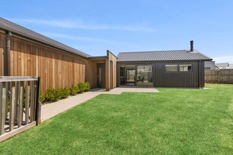 Photo of property in 5 Merivale Avenue, Wanaka, 9305