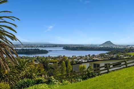 Photo of property in 19r Estates Terrace, Welcome Bay, Tauranga, 3175
