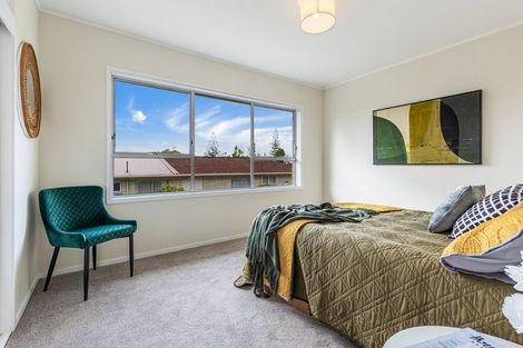 Photo of property in 12 Jenelin Road, Glendene, Auckland, 0602