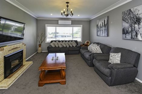 Photo of property in 34 Helvetia Road, Pukekohe, 2120
