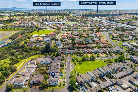 Photo of property in 11 Spalding Rise, Golflands, Auckland, 2013