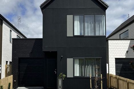 Photo of property in 17 Kakariki Lane, Rototuna North, 3210