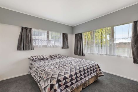 Photo of property in 65 Sandspit Road, Waiuku, 2123