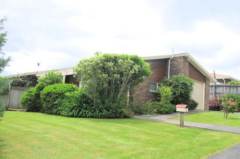 Photo of property in 3 Meynell Court, Glen Eden, Auckland, 0602