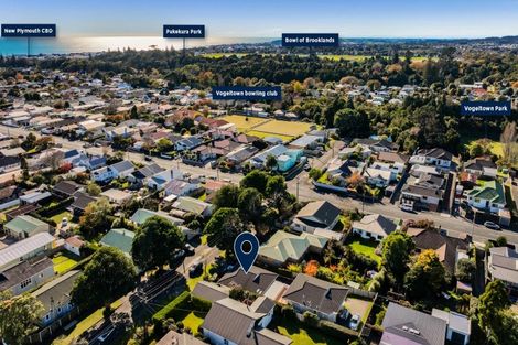 Photo of property in 1/5 Selwyn Street, Lower Vogeltown, New Plymouth, 4310