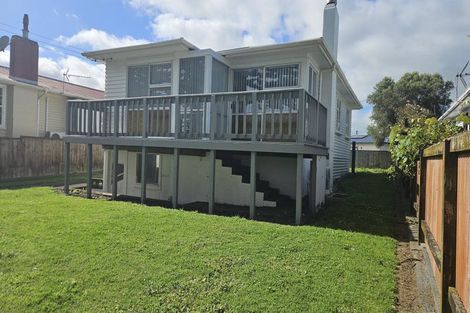Photo of property in 21 Battiscombe Terrace, Waitara, 4320