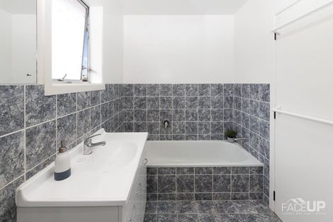 Photo of property in 30 Manuka Road, Glenfield, Auckland, 0629