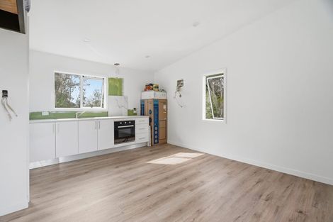 Photo of property in 1 Bush Point Road, Cable Bay, 0420