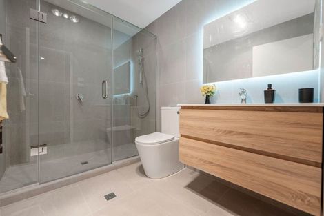 Photo of property in 4202d Great North Road, Glendene, Auckland, 0602