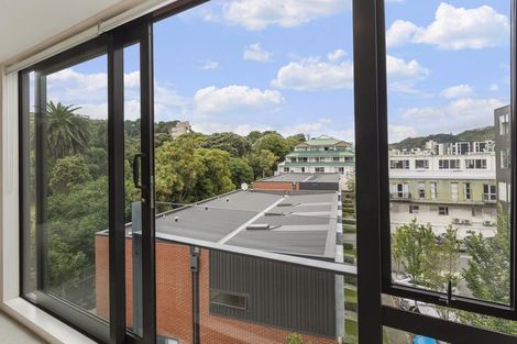 Photo of property in Nouvo Apartments, 4e/21 Rugby Street, Mount Cook, Wellington, 6021