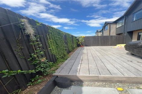 Photo of property in 16d Hamurana Place, Te Atatu Peninsula, Auckland, 0610
