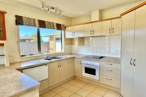 Photo of property in 10 Lewis Way, Poraiti, Napier, 4112