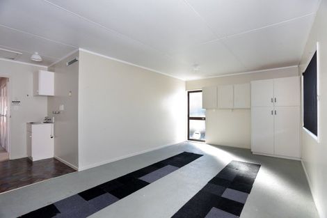 Photo of property in 1 Mcilwaine Place, Marton, 4710