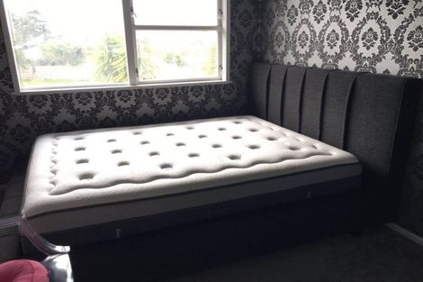 Photo of property in 84 Glamorgan Drive, Torbay, Auckland, 0630