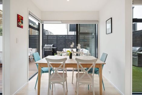 Photo of property in 992a Colombo Street, St Albans, Christchurch, 8014