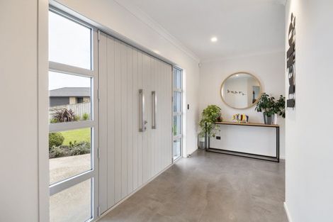 Photo of property in 42 Accolade Street, Maewa, Feilding, 4702