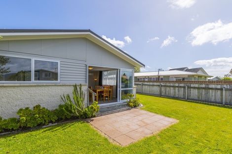 Photo of property in 26 Teoti Street, Paraparaumu Beach, Paraparaumu, 5032