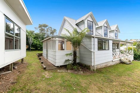 Photo of property in 13 Makiri Street, Helensville, 0800