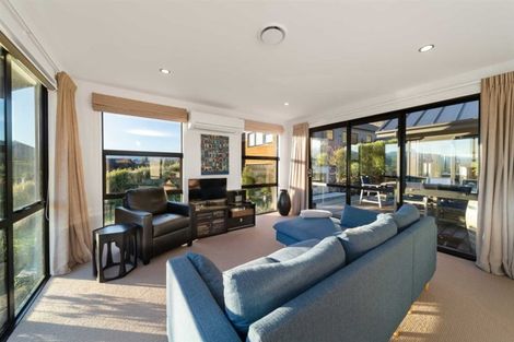 Photo of property in 25 Hackett Road, Jacks Point, Queenstown, 9371
