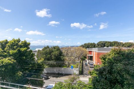 Photo of property in Newman Court Apartments, 2 Newman Terrace, Thorndon, Wellington, 6011