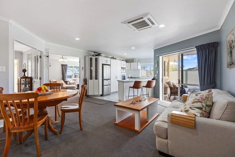 Photo of property in 2 Ashmore Court, Bethlehem, Tauranga, 3110