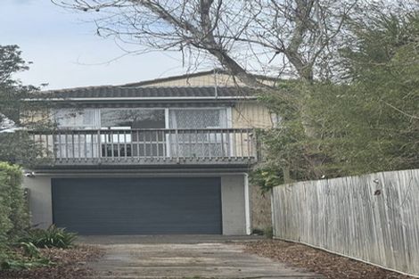 Photo of property in 2/25 Gill Avenue, Te Atatu Peninsula, Auckland, 0610