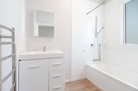 Photo of property in 11 Cochrane Street, Fairy Springs, Rotorua, 3015