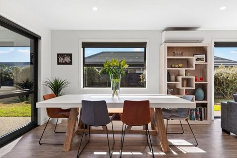 Photo of property in 14 Webber Street, Cambridge, 3434