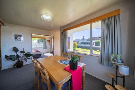 Photo of property in 97 Devon Street, Mossburn, 9792