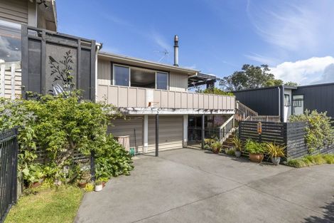 Photo of property in 34 Aubrey Street, New Plymouth, 4310
