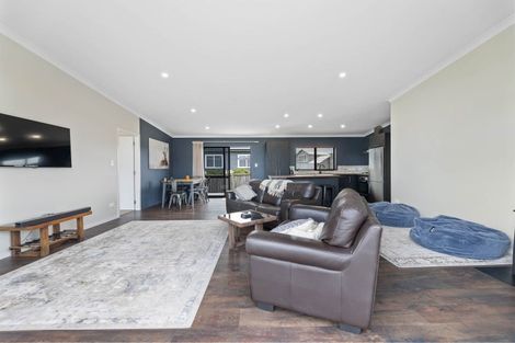 Photo of property in 71 John Norrie Place, Motuoapa, 3382