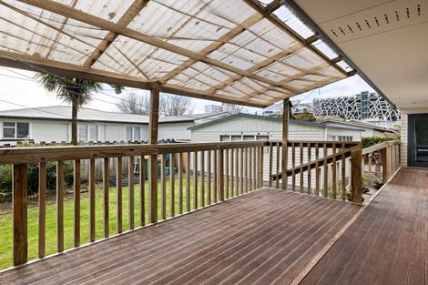 Photo of property in 3a Sandleigh Road, Hamilton Lake, Hamilton, 3204