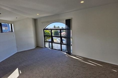 Photo of property in 12 Westergrove Place, West Harbour, Auckland, 0618