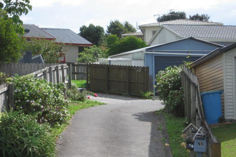 Photo of property in 51 Harmel Road, Glendene, Auckland, 0602