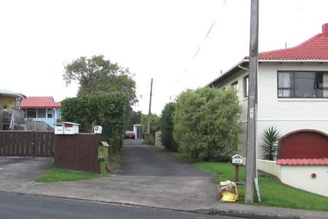 Photo of property in 1/208 Royal Road, Massey, Auckland, 0614